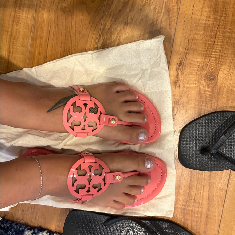 Tory Burch Women's Pink Sandals - Picture 3 of 4